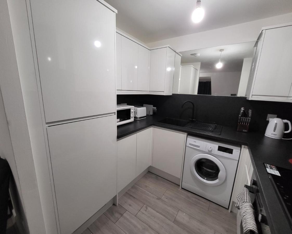 Garland Modern 2 Bedroom Apartment With Parking London Plumstead  Εξωτερικό φωτογραφία